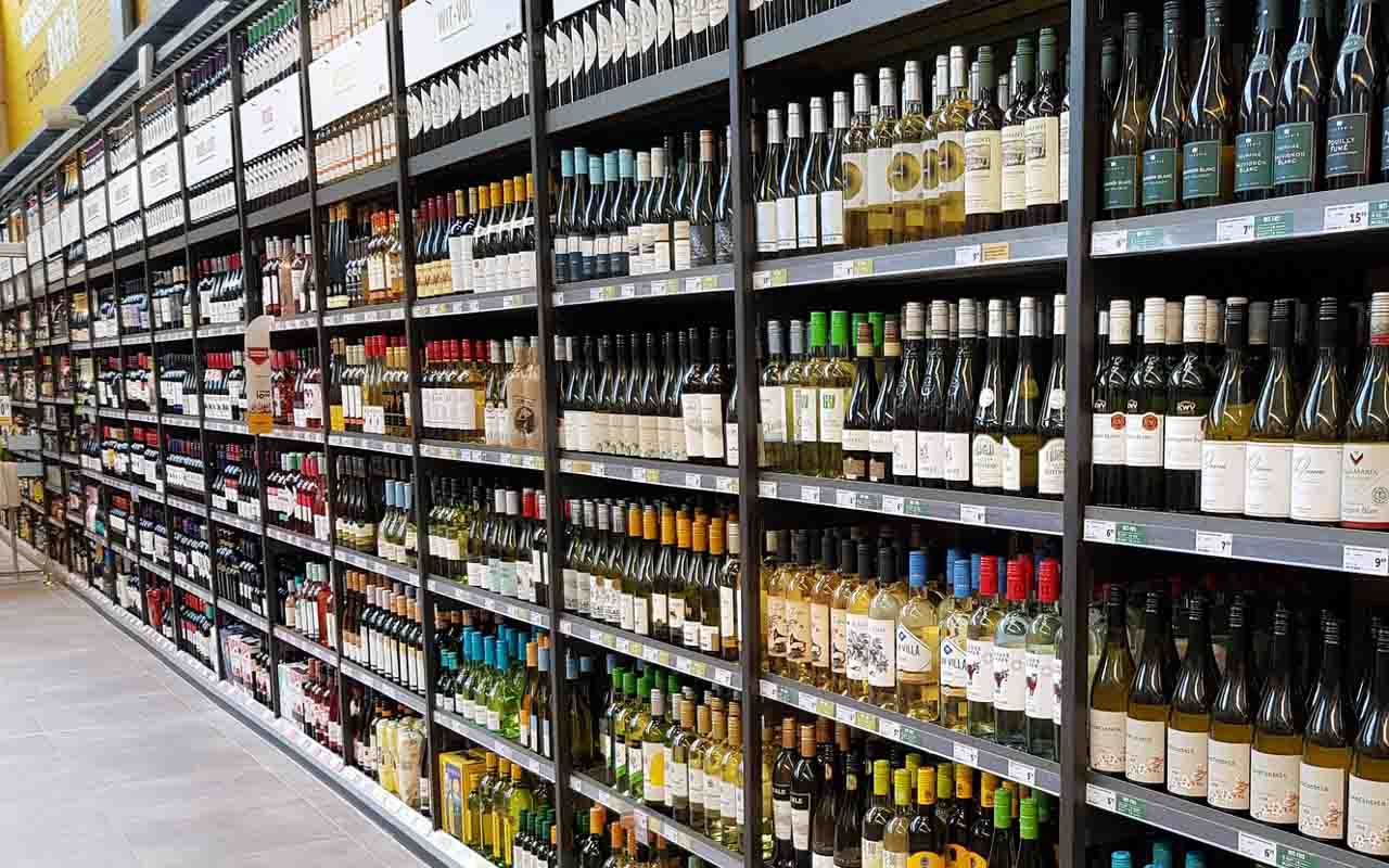 Supermarktregal | Wein und Spirituosen