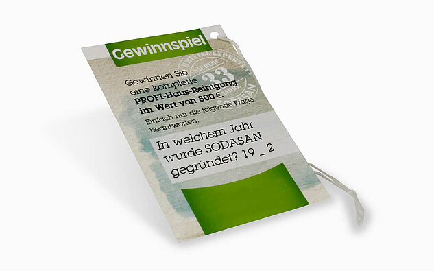 Anhänger mit Kordel als Gewinnspiel