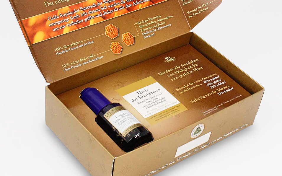 Klappdeckelschachtel mit Inlay aus Karton