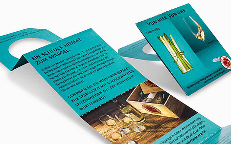 Leporellogefalzter Flaschenaufstecker