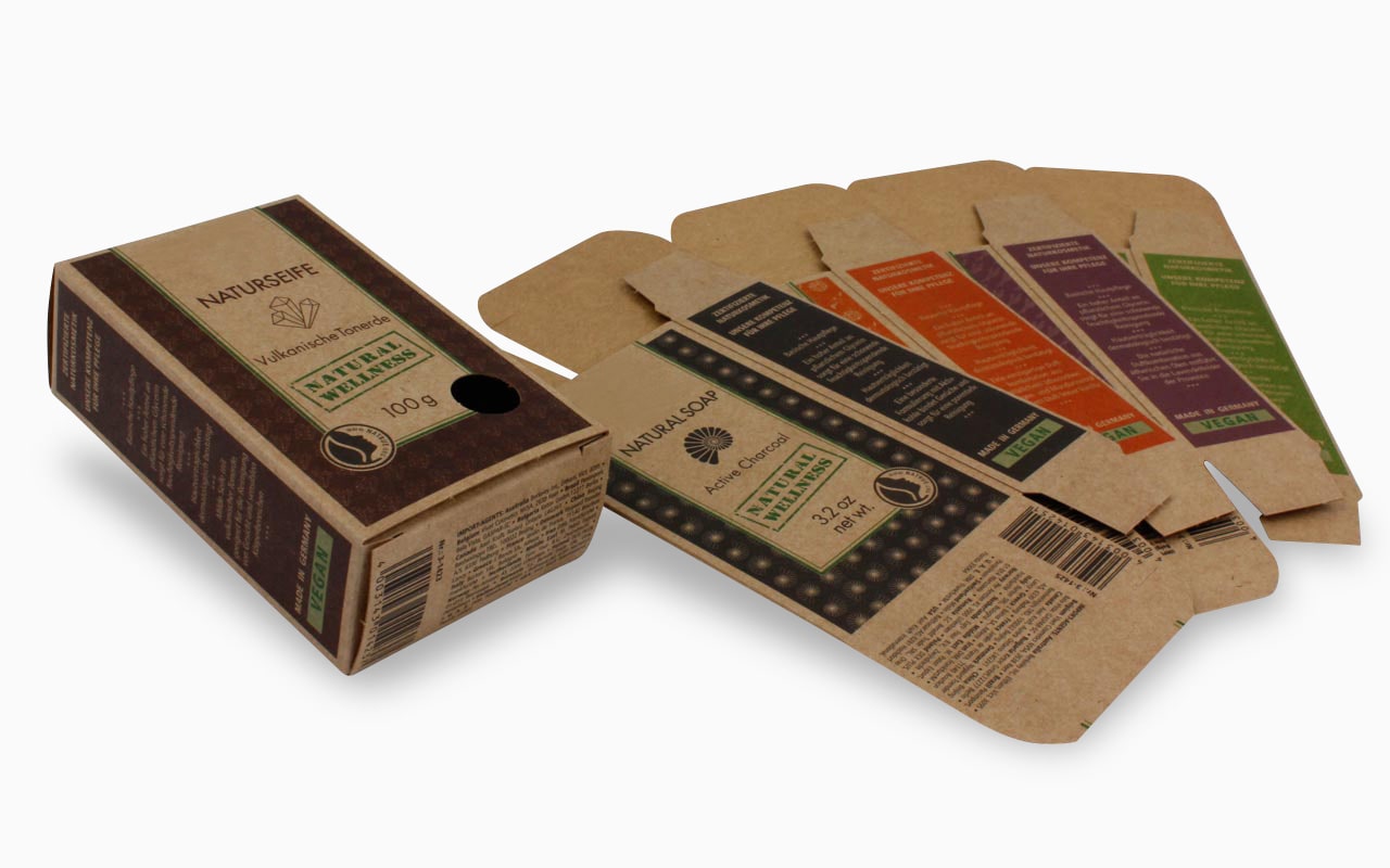 Verpackungen aus braunen Naturkarton für Seife
