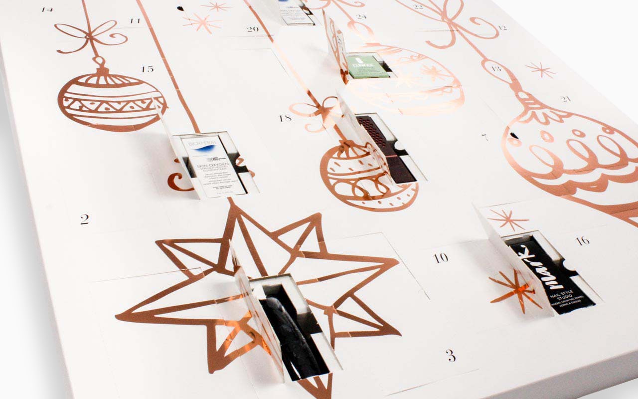 Kalender mit partieller Folienprägung