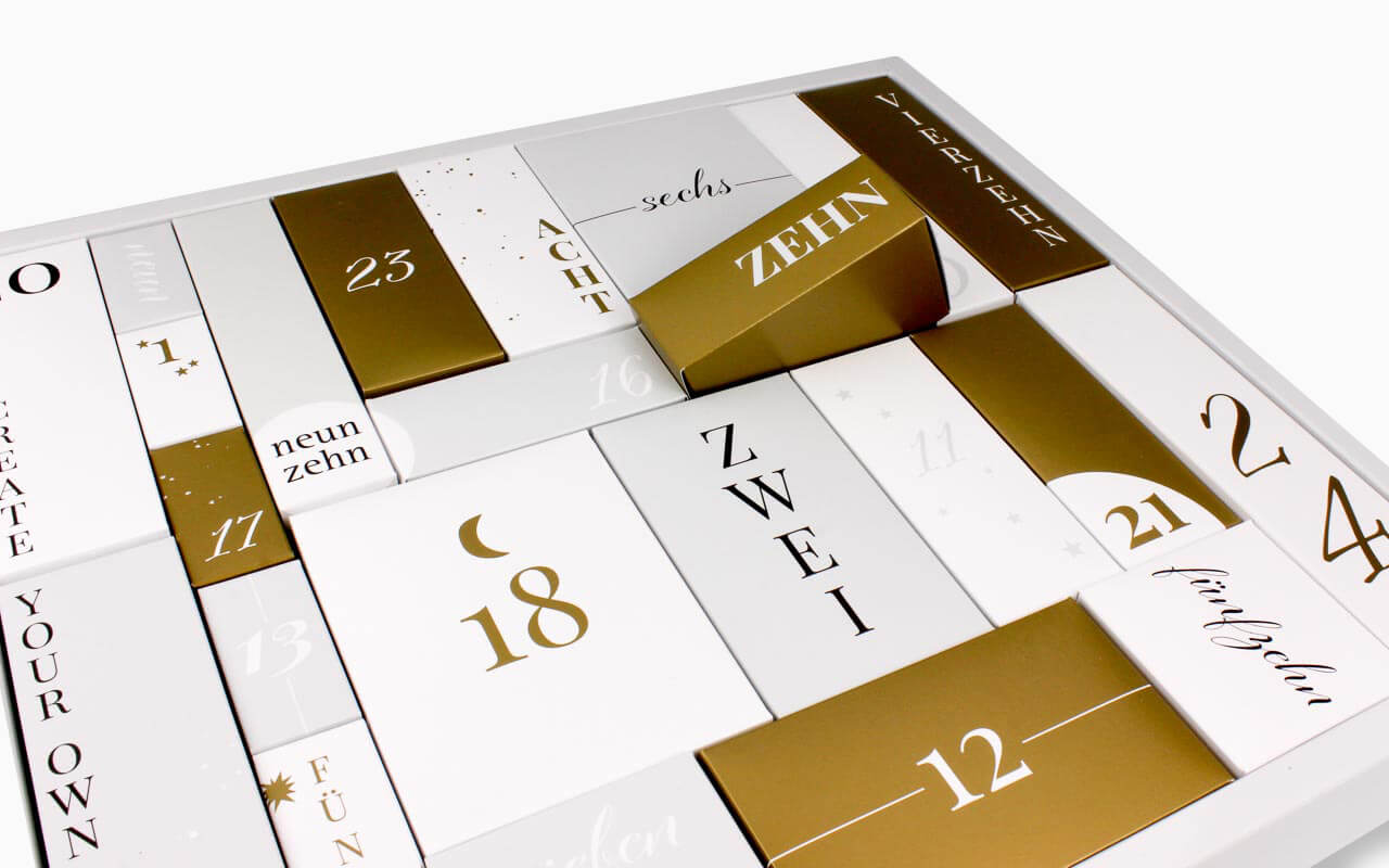 Kalender mit 24 Schachteln